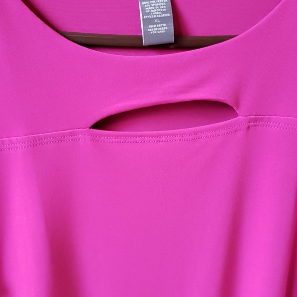 Pink top - Picture 3 of 3